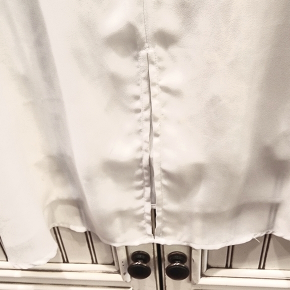 Emaline Woman Lace Sleeveless Top Size 1X - Picture 6 of 9